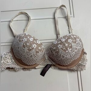 Victoria’s Secret Size 34B White Lace Tan Very Sexy Push Up Bra